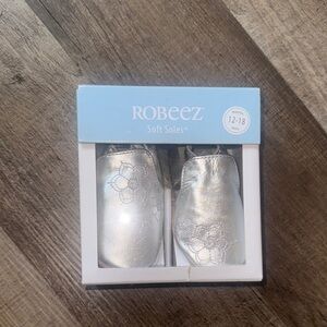 Robeez Metallic Silver Floral Soft Soles Baby Shoes